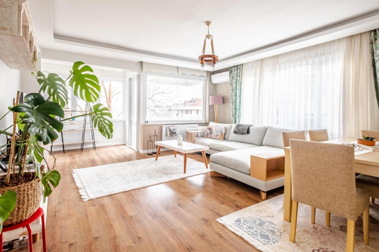 Appartement Vibrant Flat With Balcony In Maltepe *